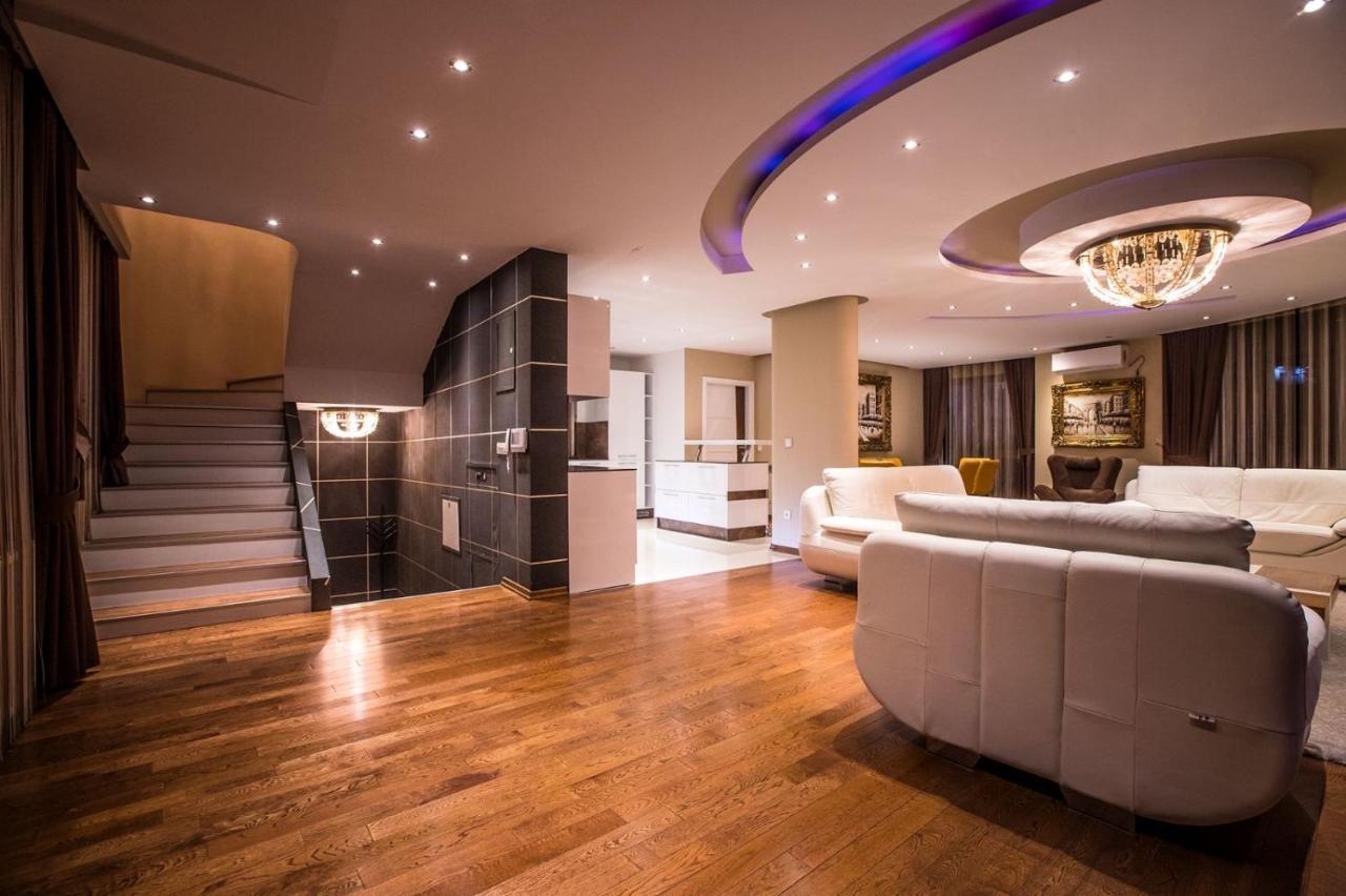 Bentley Apartments Pristina Exterior foto