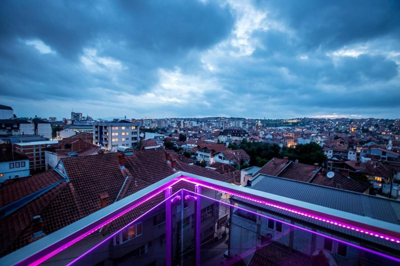 Bentley Apartments Pristina Exterior foto